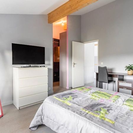 Grande chambre privée avec salle de bain et WC Labarthe-sur-Leze Extérieur photo