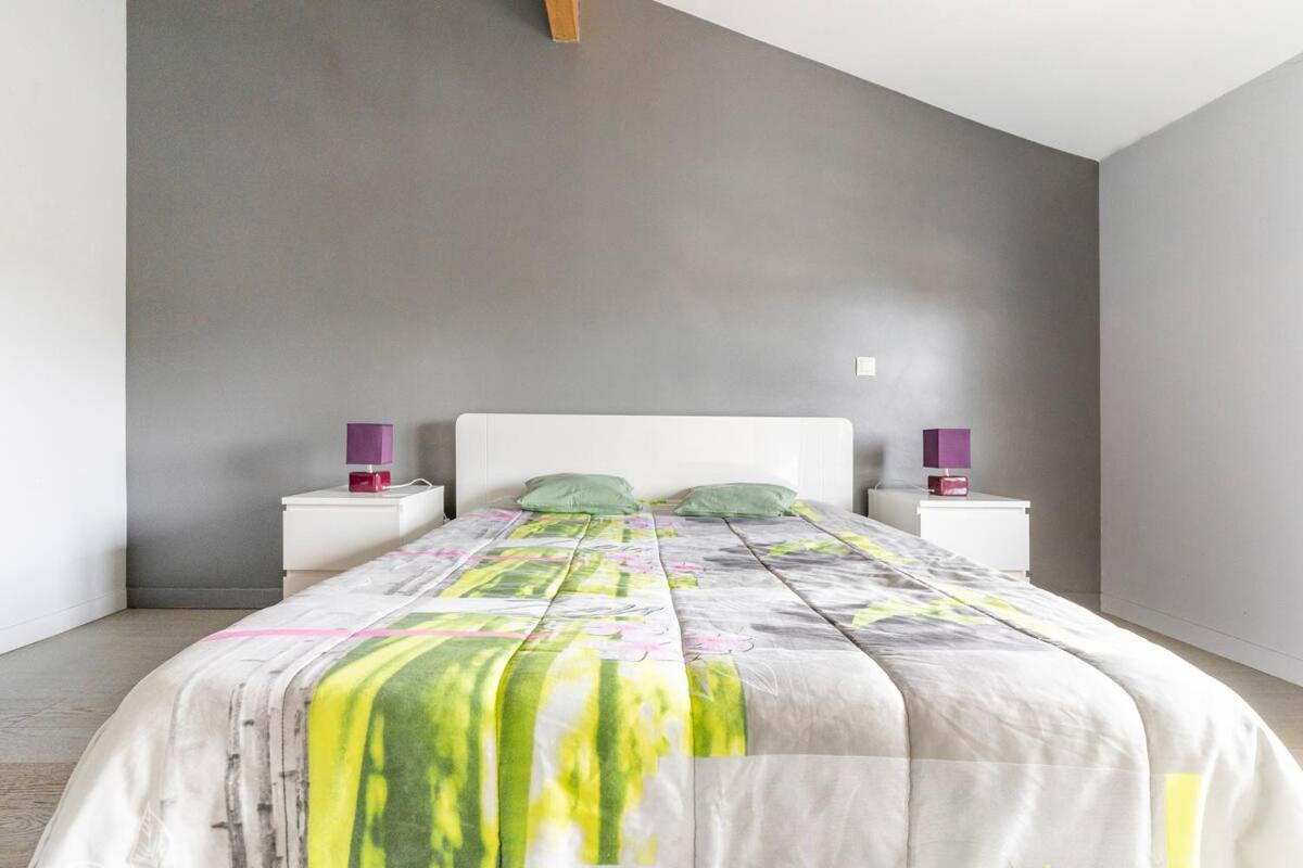 Grande chambre privée avec salle de bain et WC Labarthe-sur-Leze Extérieur photo